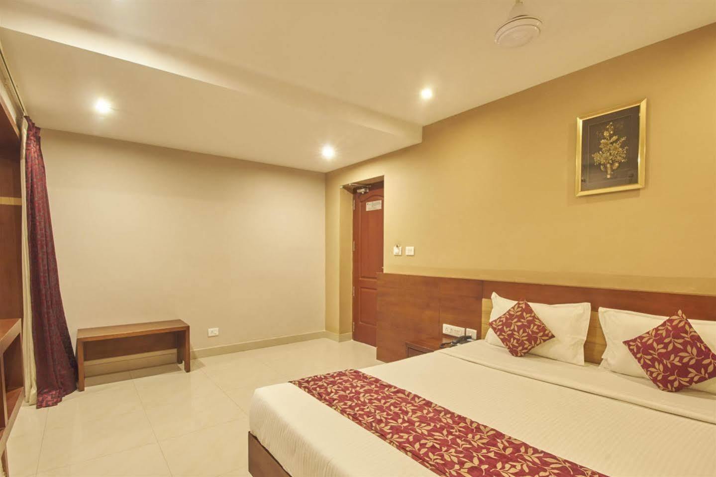 Pleasant Inn Pondicherry Luaran gambar
